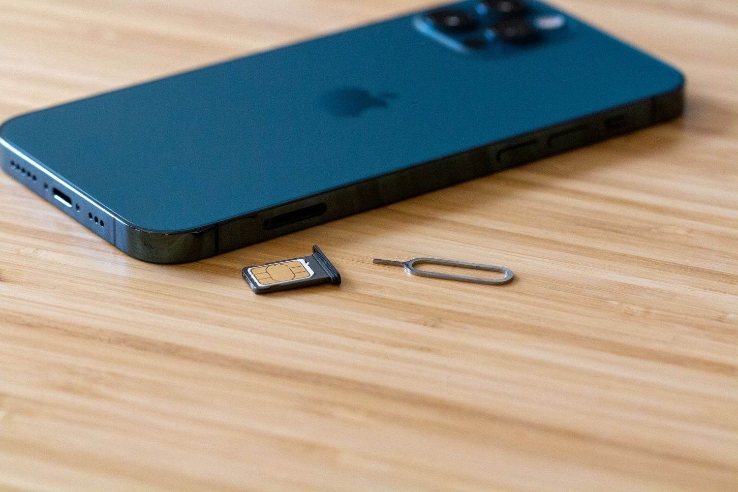 how to remove sim card from iphone 12