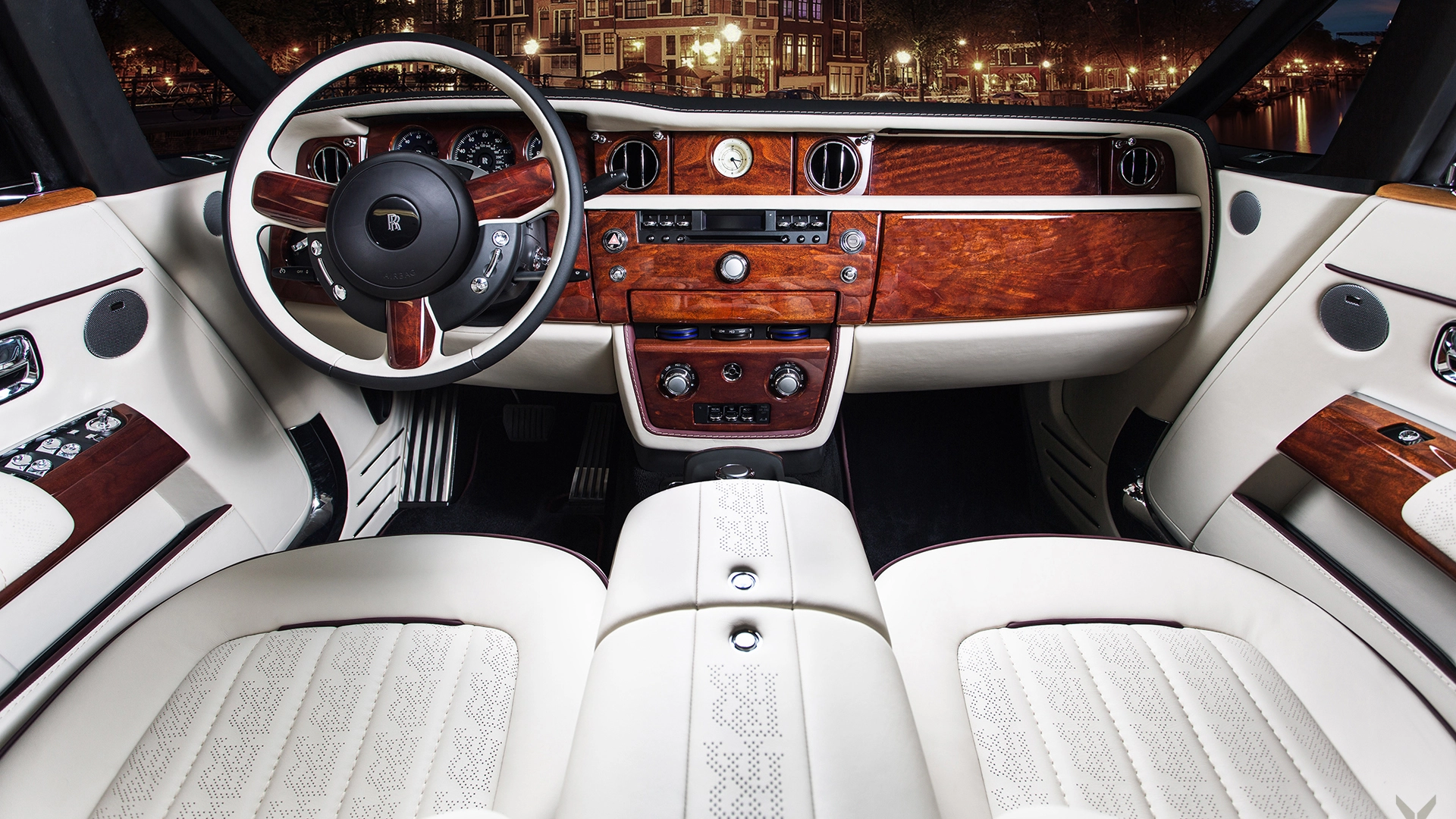 What is the Average Price of a Rolls-Royce?