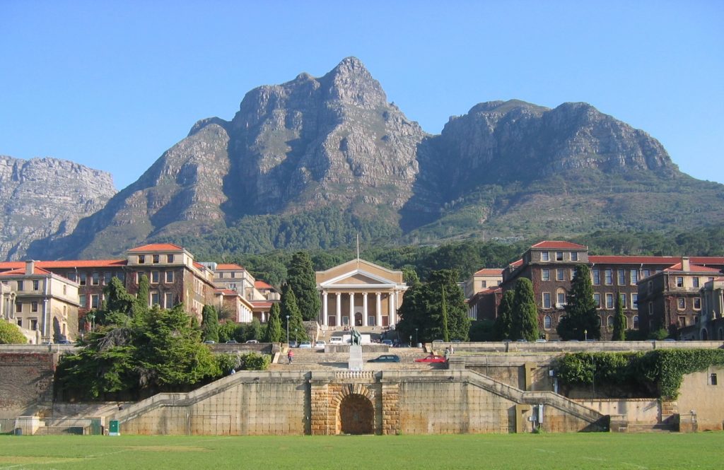 University of Cape Town (UCT) รายชื่อหลักสูตรที่มีอยู่ ดูการอัปเดตปี