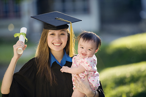 College Scholarships and Grants for Single Mothers 2021 Application