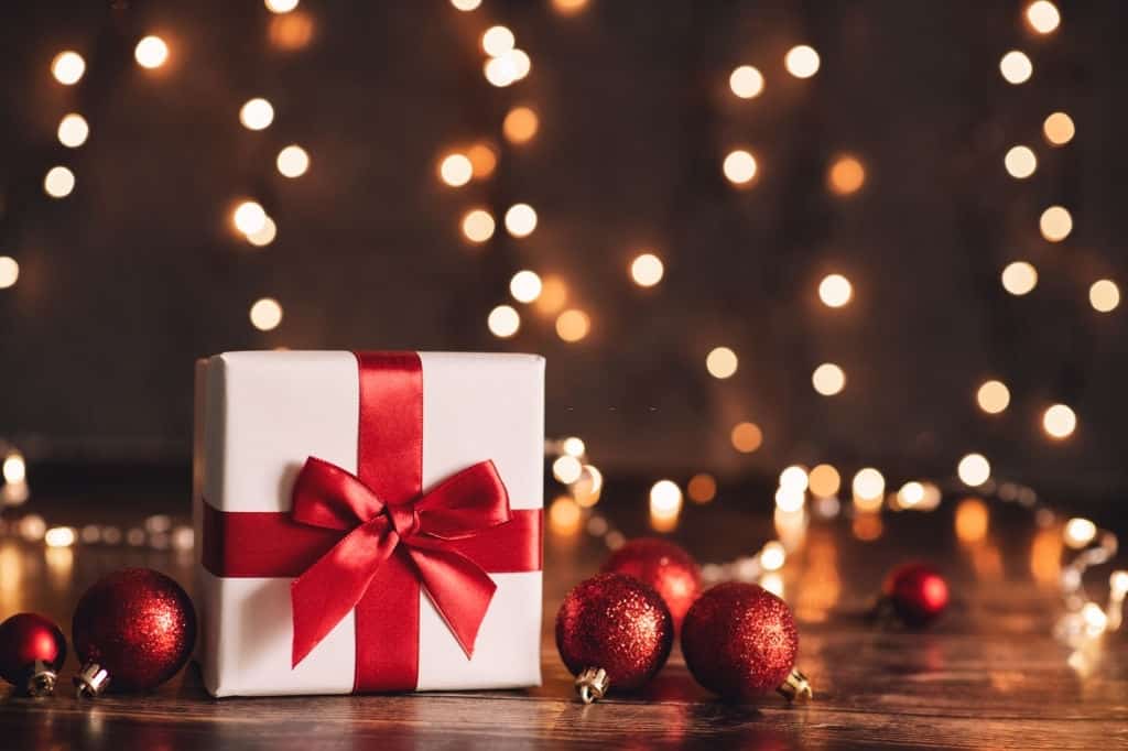 100 Funny Christmas Wishes, Messages, and Quotes