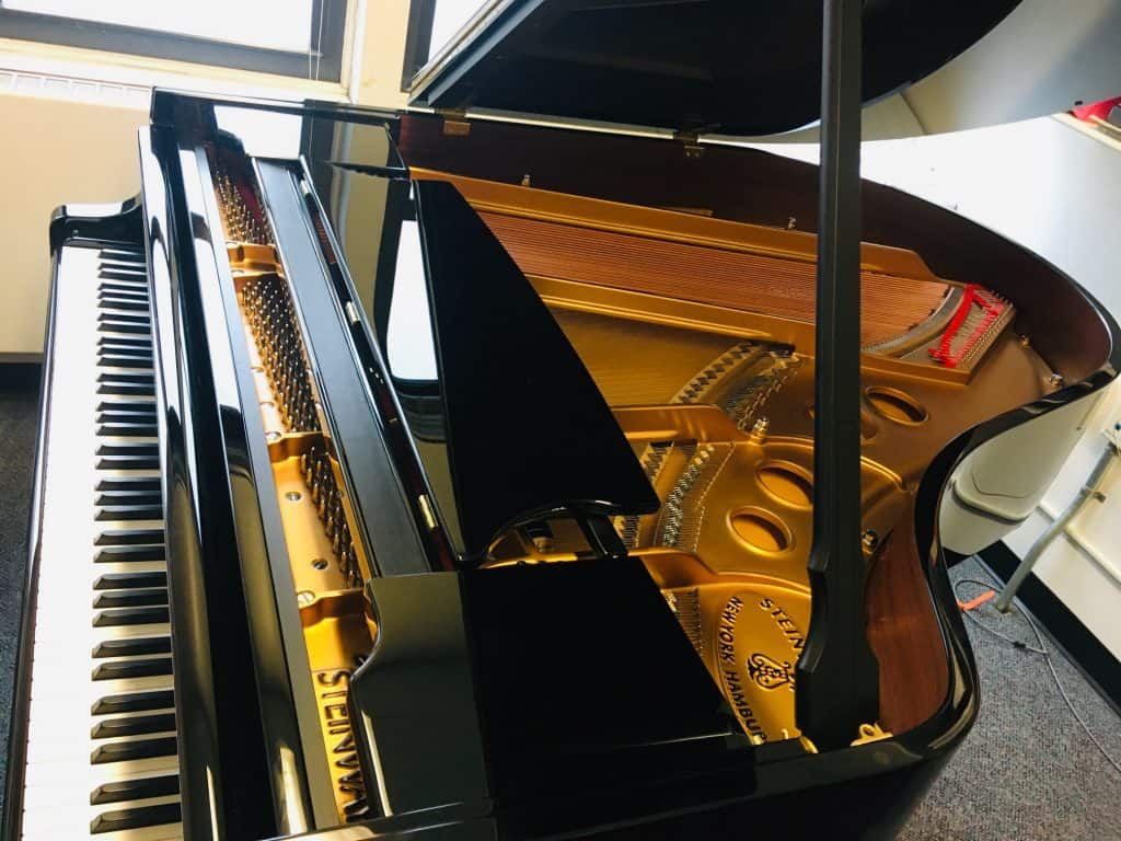 Free Piano Lessons that will Greatly Improve your Playing Skills