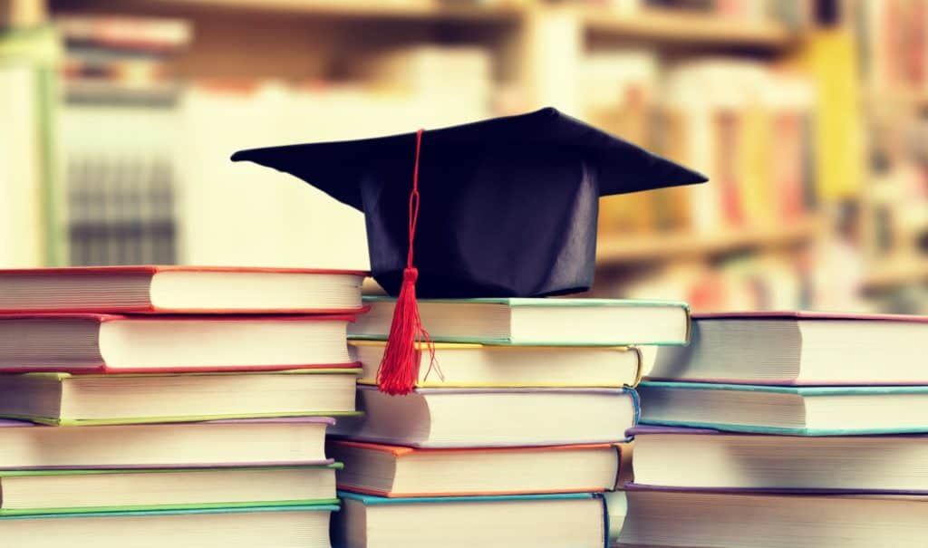 What is a Bachelor’s Degree? Differences between BS Degree and BA Degree