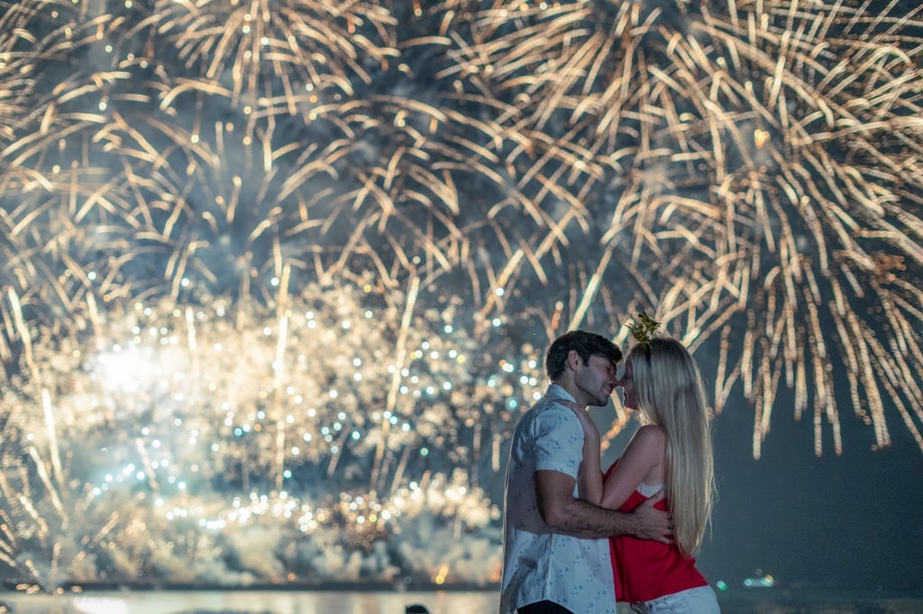 Pleasant and Romantic New Year Messages for Lovers