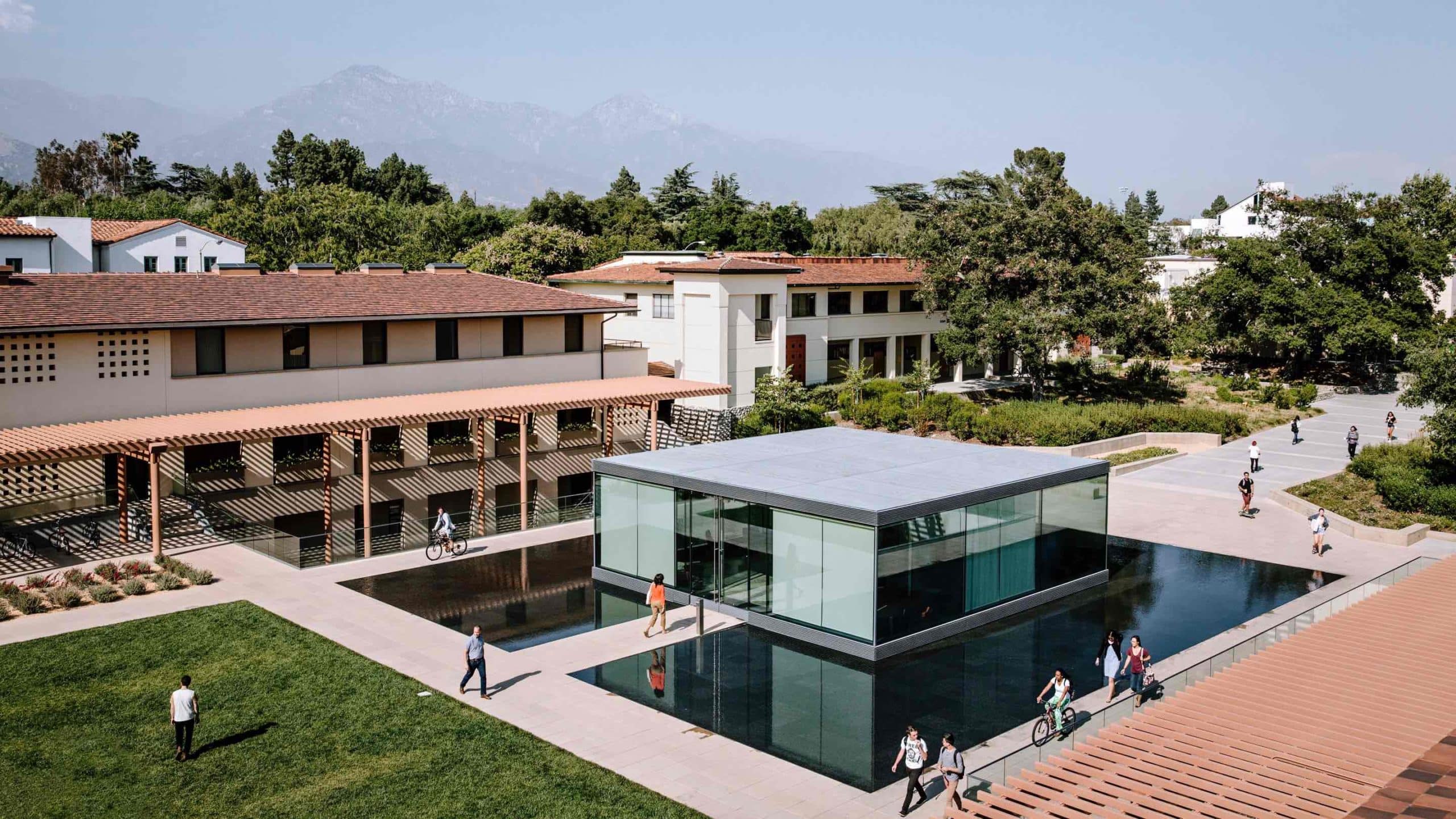 "Universities in The West Coast"
