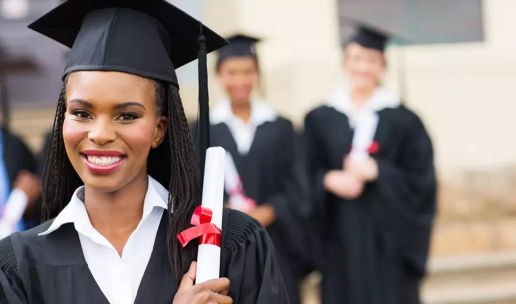 Come può un nigeriano ottenere una borsa di studio per studiare all'estero?