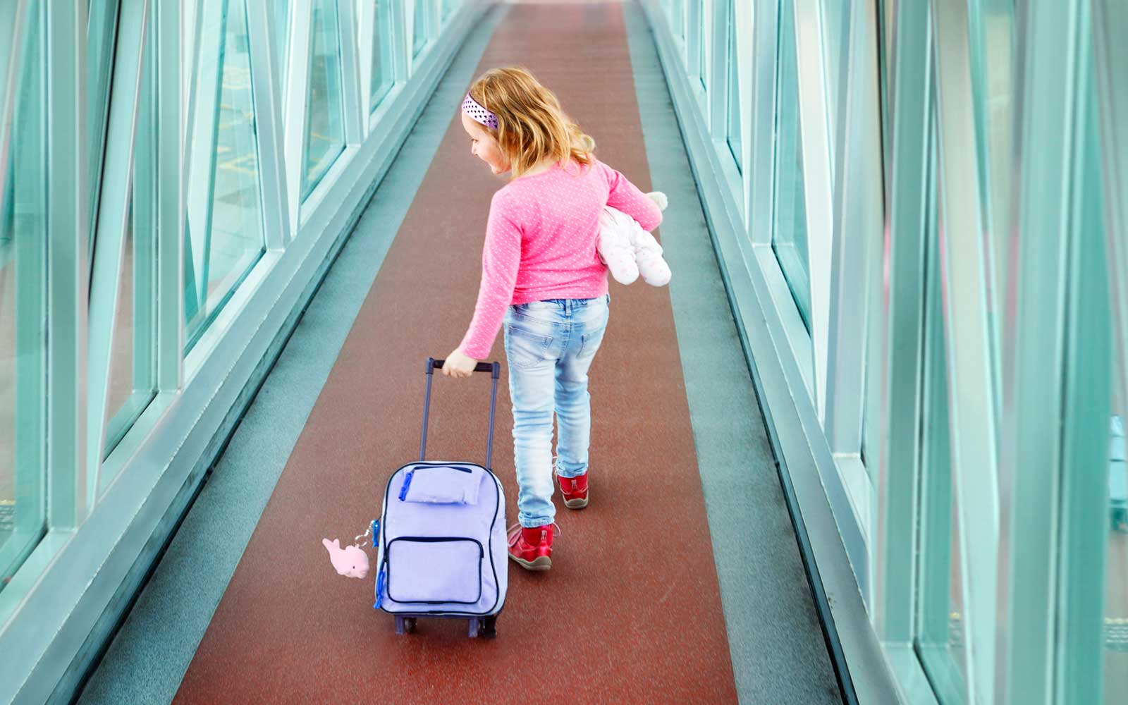 The Best Kids Luggage for Travel (2022 Reviews)