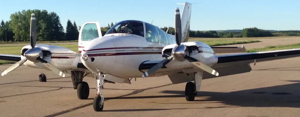15. Beechcraft A55 Baron