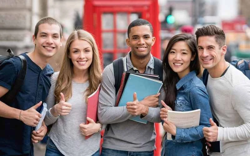 How Much Does the Coca Cola Scholarship Give?